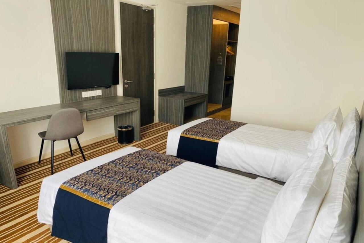 טלוק בהאנג Bahang Bay Hotel מראה חיצוני תמונה